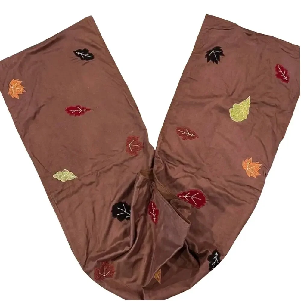 Brown Fall Leaves Thanksgiving Table Runner - 70x14